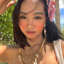 Loraine Lee (@lorainelee_) • Instagram photos and videos