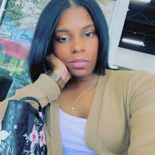 Melissa Pinkoski's Instagram, Twitter & Facebook