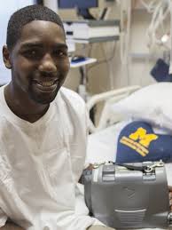 Man walks from hospital without human heart