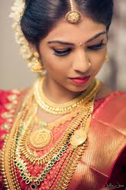 If you have slippery hair, a dry shampoo (even on clean hair) will provide plenty of grip and add volume. 10 Malayali Brides Who Easily Carried All The Gold