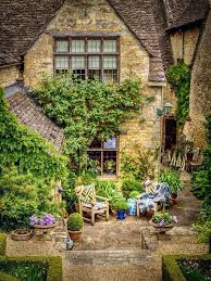A Place To Sit And Read In The Cotswolds At Burford Oxfordshire Small Cottage Garden Ideas Cottage Garden Cottage Style