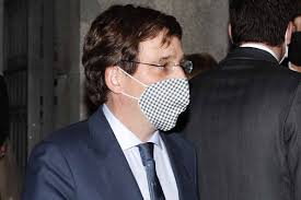 La inesperada visita de Victoria Federica en el último adiós a Carlos  Catalán