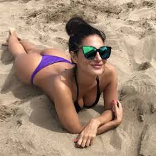 Silvina escudero source of income is the primary income source tv actress (profession). El Novio De Silvina Escudero Tiene Problemas De Papeles Revista Paparazzi