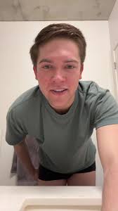 i’m a beauty influencer !!! like, follow and subscribe !! thanks for  watching :)