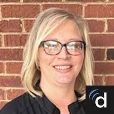 Leeann Elmore's Instagram, Twitter & Facebook