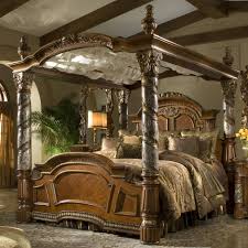 Edged with iron corners finished in glam plated brass, dark design rises 80 high from the ground. Four Poster King Bed Frame Ideas On Foter
