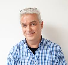 Steven Hillyer's Instagram, Twitter & Facebook