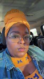 Because I’m invested. 🥰#palomadiamond #juliansewell #lovetriangle #1984