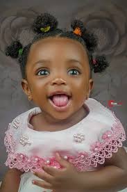 Would someone be able to edit the back of this picture for this sweet  girl🕊️