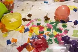 Ein harmloser kleber, der wie fingermalerei mit finger oder bürste. Rezept Kleister Ganz Einfach Selbstmachen Milch Mehr