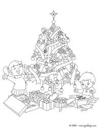 Arbol De Navidad Para Colorear Con Regalos