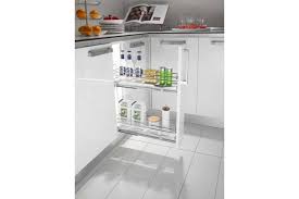 rangement integre etroit pour epices et bouteilles accessoires cuisine cuisine meuble bas