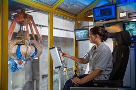 Wir greifen mit unserem programm aktuelle politische themen auf und wollen diese mit dir erschließen, diskutieren und lösungsansätze für die zukunft erarbeiten. Im Auftrag Der Umwelt Werdet Umweltspezies Im Bei Chempark Bigkarriere