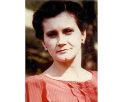 Eliza Burke's Instagram, Twitter & Facebook