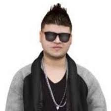 The fade haircut has generally been catered to men with. Farruko El Titerito Farrukoxavier Twitter