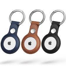 Nomad's new keychain is designed to cradle an airtag in a horween leather pouch that attaches to a black pvd keyring. Metro Leather Airtags 2021 Keychain Esr