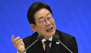 From stocks to U.S. trade to Japan relations, Korean president rides high