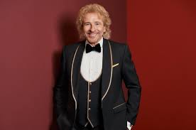 Der sohn eines rechtsanwalts hat einen jüngeren bruder und eine jüngere. Zdf Holt Erneut Thomas Gottschalk Zum Opus Klassik