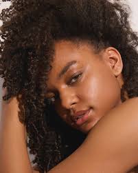 Look a little closer💋 @xbryanphoto