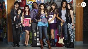 Chaîne généraliste du service public français, france 2 propose une offre de programmes large, variée et fédératrice qui s'adresse à tous les publics. Replay Tv France Home Facebook