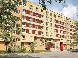 Weiter zu den wohnungsfotos 33m² größe. Betreutes Wohnen In Berlin Marzahn Pflegeheim Und Altenheim