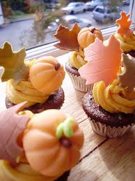 22 thanksgiving cupcakes that will be the centerpiece of the kids' table pie is a must, but cupcakes are a nice bonus. Thanksgiving Cupcakes Decoration Idea Creative Ads And More