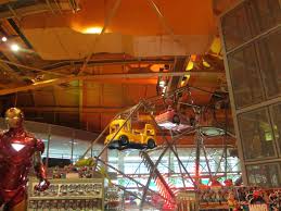 Toys r us closes flagship store: 5 Reasons To Visit Toys R Us Times Square