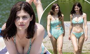 Alexandra Daddario puts on a busty display as she sports matching swimsuits  with sister Catharine | Daily Mail Online