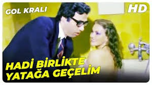 Kemal sunal komik sahneler kemal sunal'ın efsane filmi gol kralı sizlerle. Kemal Sunal Gol Krali Sevisme Video Mp4 3gp Mp3 Flv Indir