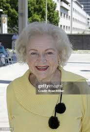 Betty Gosse's Instagram, Twitter & Facebook