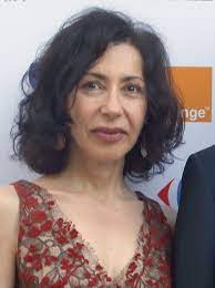 Yasmina reza's most popular book is 'art'. Yasmina Reza Wikipedia