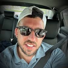 Bryan Lunsford's Instagram, Twitter & Facebook