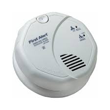 Smoke detector and carbon monoxide detector that speaks up in a friendly voice to give you an early warning when. Brk First Alert Sc7010bv Carbon Monoxide Smoke Alarm 120v Hardwired Photoelectric W Battery Backup Photoelectric Sensor Smoke And Carbon Monoxide Detector Motion Sensor Lights Outdoor