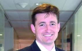 Un pilote est en formation toute sa vie. Matthieu Pamart M04 Pilote De Ligne On Ne Se Lasse Pas D Admirer Les Etoiles Par Dessus Les Nuages Essec Alumni