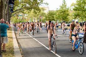 World Naked Bike Ride - Wikipedia