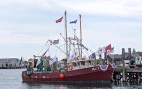 U.s., world, entertainment, health, business, technology. Trump S South Fork Stopover Gave Fisherman A Tale To Tell The East Hampton Star