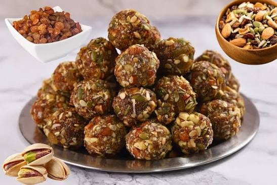 Dry Fruits & Nuts Laddu