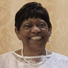 Phyllis Mcleod's Instagram, Twitter & Facebook