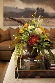 Gesteck Mit Artischocke Herbst Florale Arrangements Seidengestecke Blumen Mittelstucke