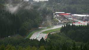 Der niederschlagsärmste monat ist mit 71 mm der april. Formel 1 Spa Francorchamps Wetter Belgien Versinkt Im Regen