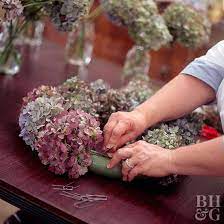 How To Dry Hydrangeas For Gorgeous Floral Decor Dried Hydrangeas Hydrangea Arrangements Dried Hydrangeas Centerpiece