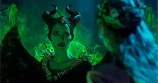 Personne n'aurait imaginé la belle angelina jolie en sorcière maléfique. Angelina Jolie De Retour En Malefique Bande Annonce Du Pouvoir Du Mal Premiere Fr