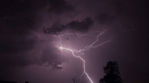 Regen, schneefall, wind, gewitter gefrierender regen. Baden Wurttemberg Da Brodelt S Experte Warnt Vor Krassem Wetter Umschwung