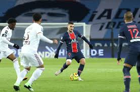 На стад де ля моссон сыграют монпелье и псж. Montpellier Psg Verratti At Rest Neymar And Mbappe Too Archyde