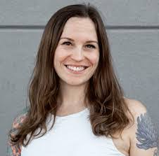 Bernadette Warner's Instagram, Twitter & Facebook