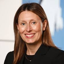 Candice Byers's Instagram, Twitter & Facebook