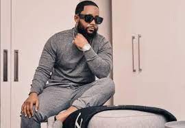 Cassper nyovest takes the cut as he releases his first amapiano project titled. Cassper Nyovest Claims His Real Life Is Like A Hip Hop Music Video Fakaza Screen Lately