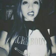 Stream Tami Howard music