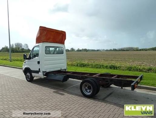 Iveco AD260S35Y/P-2005 Cab & Chassis Truck