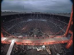 Johnny hallyday pas cette chanson lyrics. Johnny Hallyday Pas Cette Chanson Quant Revient La Nuit Si J Etait Un Charpentier Video Dailymotion